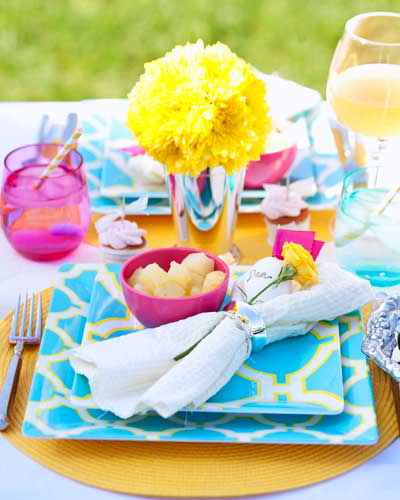 spring-inspired-family-brunch-place-setting
